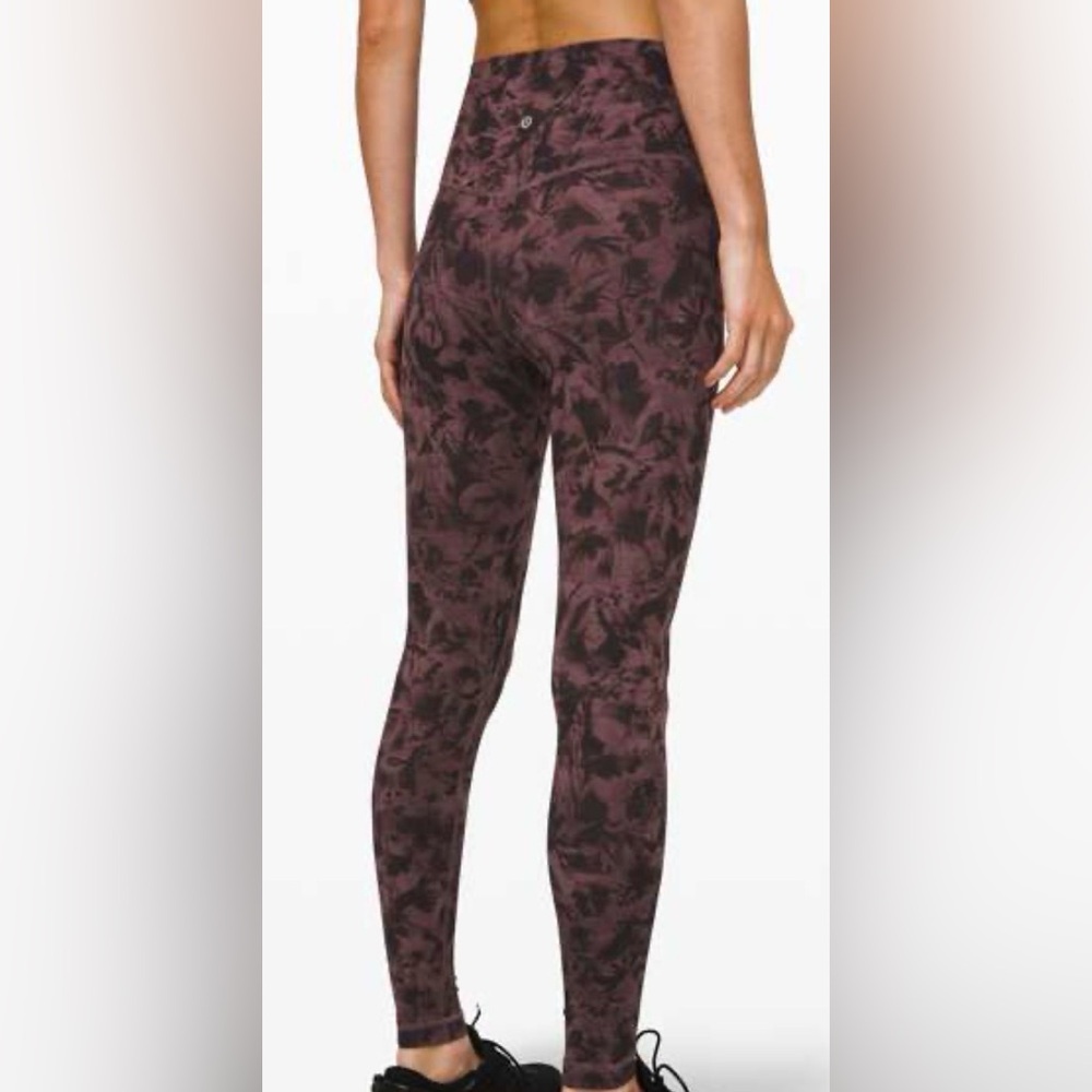 Lululemon Mini Dusk Floral Antique Bark Black Size 6.